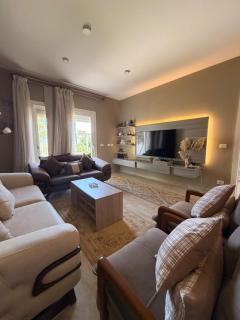 El Gouna Joubal View 3-Bedroom Villa Marina View Private Garden - 7