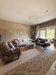 El Gouna Joubal View 3-Bedroom Villa Marina View Private Garden - 4