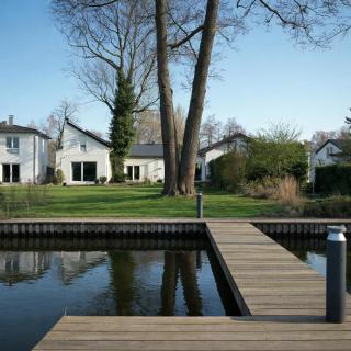 Traum-Villa am See - 3