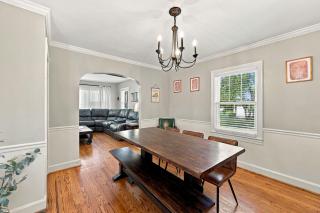 Spacious Bourbon retreat near Downtown Louisville - 9