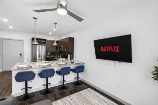 Modern 1BR McKinney. Pool and Parking - 6