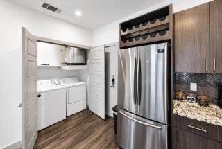 Modern 1BR McKinney. Pool and Parking - 3