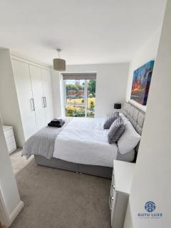 Gutu Brum Luxe - Birmingham - 4