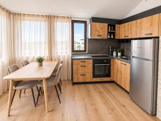 Sea-View 1BR Near Dentaprime w/ Free Parking - 9