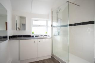 Spacious Canalside Cottage - Games Room - Dog Walks - 6