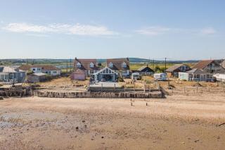The Beach Hut by Keepers Cottages - 4