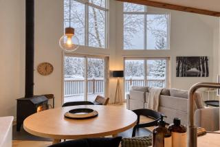 NEW! Waterfront Nest Hot Tub & Lake Views - 9