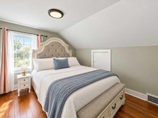 Spacious Bourbon retreat near Downtown Louisville - 7