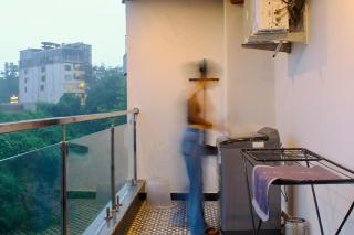 Foxtail by Poit Stays Hill View 2BHK Rajpur Road - 9