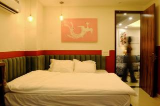 Foxtail by Poit Stays Hill View 2BHK Rajpur Road - 8