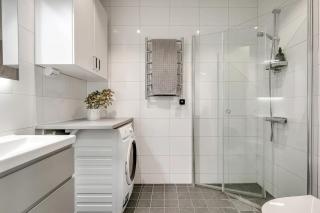 Stylish & Spacious Apartment with Large Balcony - 2