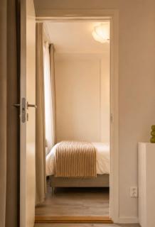 Central Elegant Apartment in Stockholm - 5
