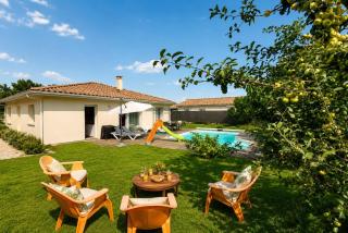 Gîte classé 4 étoiles - 6 P. avec piscine chauffée - 9