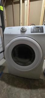 2 Bedroom Basement Suite with Private Entry and free Parking near Costco Regent - 1