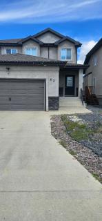 2 Bedroom Basement Suite with Private Entry and free Parking near Costco Regent - 5