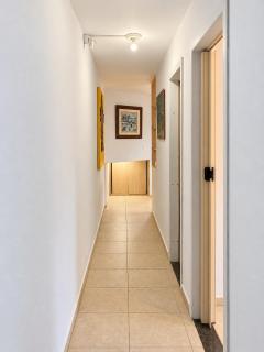 Entire Apartment, 2 blocks from the Beach, Near Ilha do Mel - 8