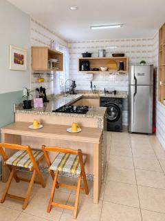 Entire Apartment, 2 blocks from the Beach, Near Ilha do Mel - 4