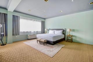 The Harbor Front Inn - 9