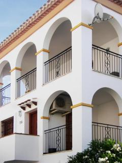 Spacious apartment in Playa Flamenca with shared pool - 6
