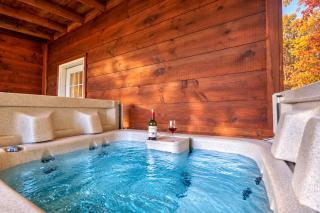 Hot Tub with Mountain Views, Fire Pit & Pool Table - 9