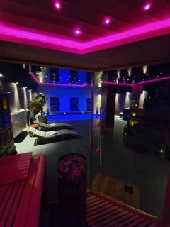 Villa with Private Pool in Hamois 350 m² - 1