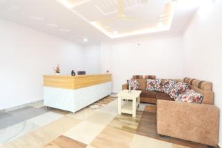 Hotel Living Tree Alwal - 7