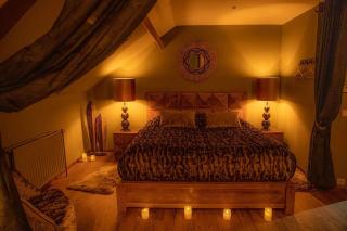 Villa with Private Pool in Hamois 350 m² - 1
