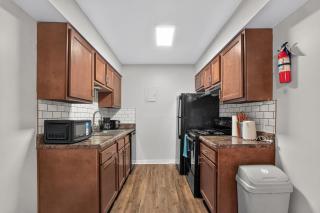 Comfortable Furnished Home Away from Home - 9