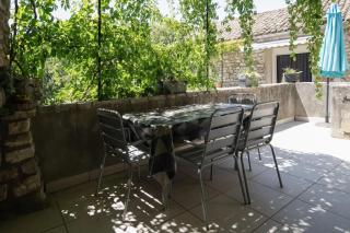 Location chaleureuse à Orgnac-l'Aven avec piscine partagée - 1