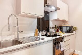 Luxury 2-Bed Flat Heart of West Bridgeford - 7