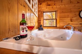 Mountain-View Loft Cabin with Hot Tub & Fireplace - 9