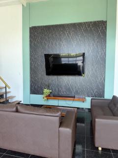 JRPenthouse - 9