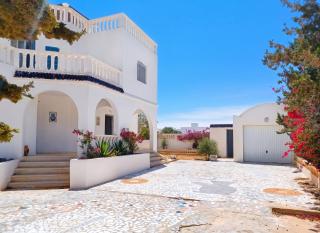 House with Sea View in Sangho - 0