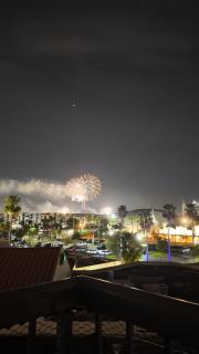 Fireworks View King Balcony Getaway Near Universal - 2