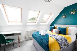 Bristol Retreat - Modern 5-Bedroom House - 2