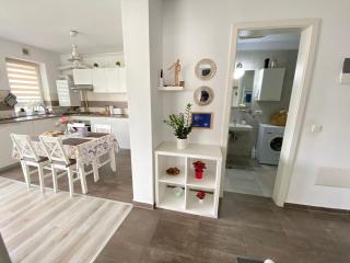 Relaxing Coresi Mall studio free parking - 8