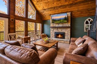 Mountain View Cabin with Hot Tub Near Anakeesta - 0