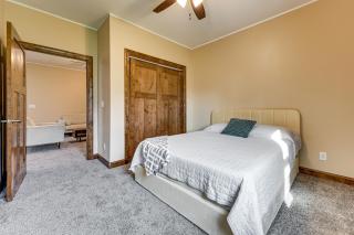 Quiet Clarion Condo Near Hiking & Fishing - 2