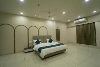 Hotel Lotus - 3