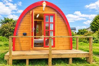 Glamping Pod in St Austell Sleeps 2 with Spa Pool - 3