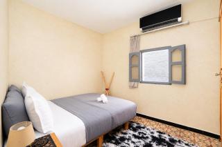 Entire Guesthouse with Private Rooftop - 1