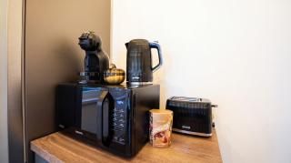 Spacious 2BR Metro, South Park & Park Center - 6