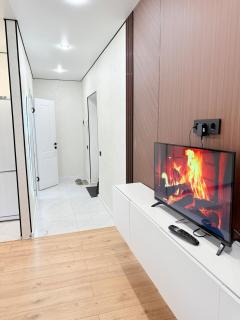 Светлая евродвушка в районе Хан-Шатыра Smart TV Бесплатный Wi-Fi - 4