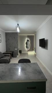 In Yerevan Cozy 2-Bedroom apartment - 0