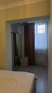 In Yerevan Cozy 2-Bedroom apartment - 6