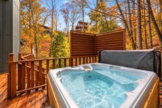 Wonderland Cabin Hot Tub, Games & Mountain Views - 9
