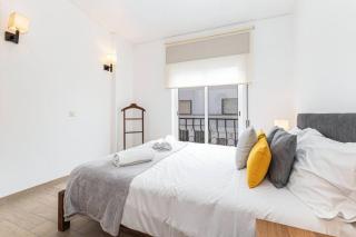 Casa Gaivota | Traditional Home in Central Lagos - 7