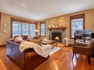 Cozy Golf Tremblant Cottage | SPA + Billard Table - 0