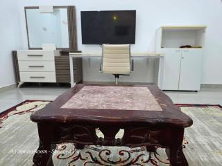 A1 Studio Room Serviced Apartment Muscat Seeb Dar Al Hoboor Flat Private Kitchen Bathroom Free Parking WiFi Ground Floor أ1غرفة استديو شقة مفروشة مسقط السيب دار الحبور مطبخ حمام مواقف مجانية واي فاي الدور ا - 1