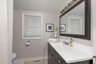 Cheerful 2-Bedroom Cottage in Downtown Noblesville - 3